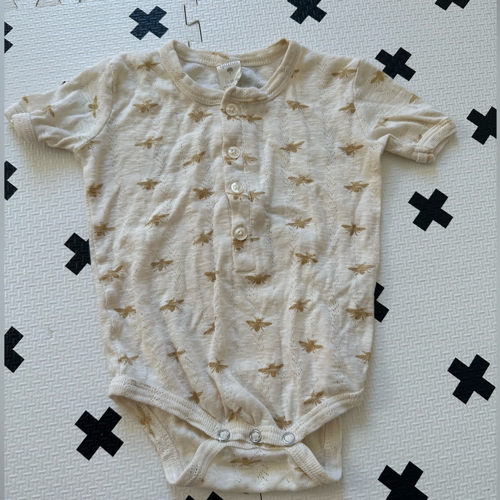 Kate Quinn Bee Onesie Pointelle
12-18 M